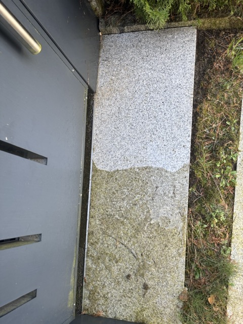 Visokotlačno čiščenje tlakovcev in zunanjih površin